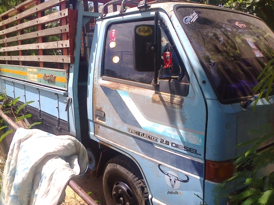 หกล้อ อีซูซุ 88ช่วงสั้น รถห้างมือเดียวปี34ยกหัวได้ มาพร้อมความเดิม ครับ