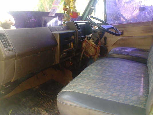 หกล้อ อีซูซุ 88ช่วงสั้น รถห้างมือเดียวปี34ยกหัวได้ มาพร้อมความเดิม ครับ