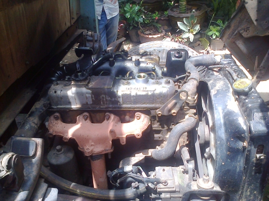 หกล้อ อีซูซุ 88ช่วงสั้น รถห้างมือเดียวปี34ยกหัวได้ มาพร้อมความเดิม ครับ