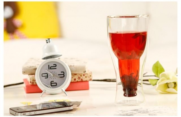 แก้วน้ำขวดเบียร์คว่ำ แก้วน้ำขวดเบียร์คว่ำ