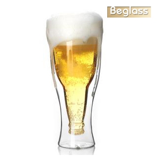 แก้วน้ำขวดเบียร์คว่ำ