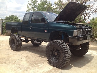 ขาย Nissan Big M วางคานแข็ง