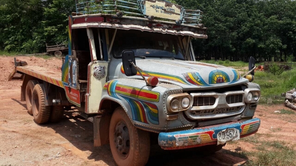 10ล้อเทเลอร์ขึ้นแม็คโค120ขึ้นรถเกี่ยว เอกสารพร้อมโอนครับ 10ล้อเทเลอร์ขึ้นแม็คโค120ขึ้นรถเกี่ยว เอกสารพร้อมโอนครับ