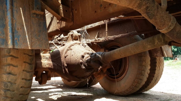 10ล้อเทเลอร์ขึ้นแม็คโค120ขึ้นรถเกี่ยว เอกสารพร้อมโอนครับ 10ล้อเทเลอร์ขึ้นแม็คโค120ขึ้นรถเกี่ยว เอกสารพร้อมโอนครับ