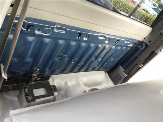 เครื่องดีมากๆ เครื่องเดิมๆไม่หลวมแห้งๆไม่มีเยิ้ม คานหน้าเดิม ฝากระโปรงเดิม รถสีเดิมๆจากโรงงาน มีรอยบุบรอยขีดบ้าง พวงมาลัยเพาเวอร์โรงงาน