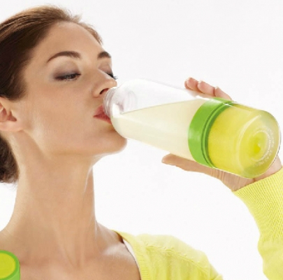 กระบอกคั้นน้ำผลไม้พร้อมดื่มแบบพกพา