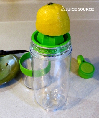 กระบอกคั้นน้ำผลไม้พร้อมดื่มแบบพกพา