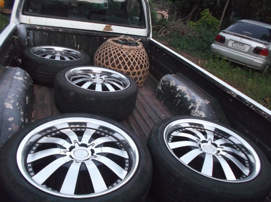 ขาย!! MAX ขอบ 18 กระทะ 6 รู