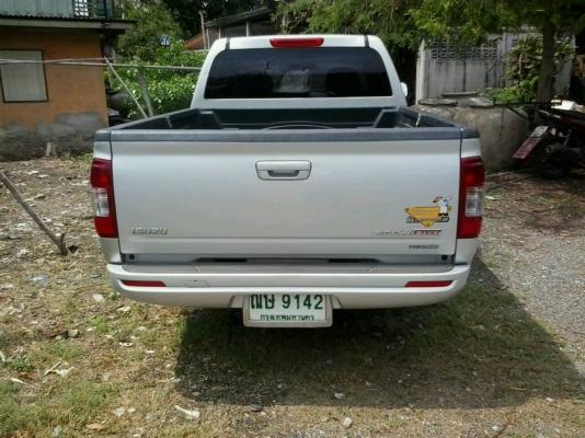 มือเดียวป้ายแดงไม่เคยชนไม่จมน้ำ