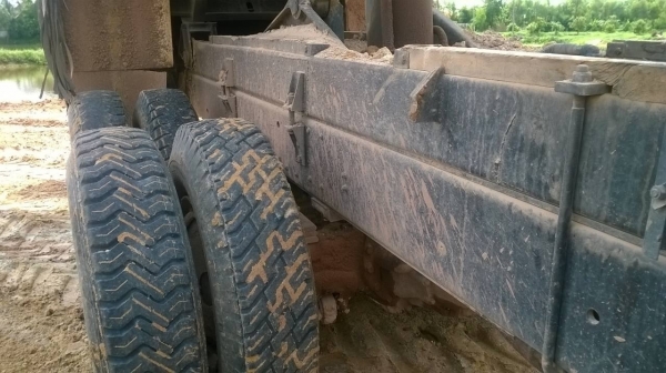 ขายไอ้หลง FN528 TF สภาพสวยพร้อมใช้งาน  เครื่อง 6D16 220 แรงม้า คัสซีสวย เบรคใหญ่เพลาบุ๋ม แอร์เย็น ทะเบียนพร้อมโอนครับ