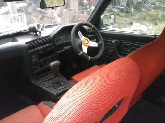 ขายไปแล้วครับ ขอบคุณทางเวปhttp://www.truck2hand.com/