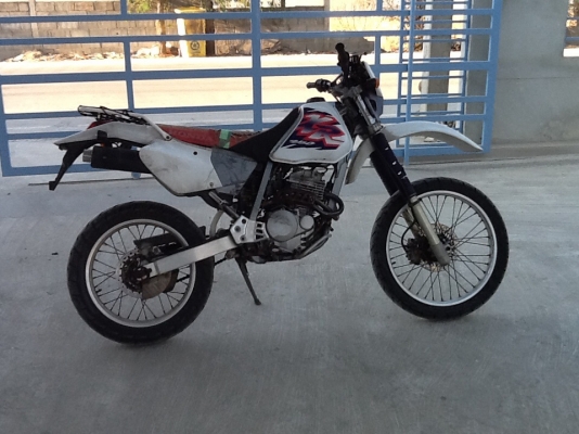 ขาย xr250 ปี96up ยัดตู้มาทั้งคันไม่ได้รื้อสตาทร์ไฟฟ้า ขาย xr250 ปี96up ยัดตู้มาทั้งคันไม่ได้รื้อสตาทร์ไฟฟ้า