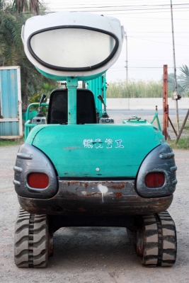 ขายแม็คโคร KOBELCO SK025 ปั้มนิ้ว มีลายหัวเจาะ สภาพพร้อมใช้งาน สนใจติดต่อ 086-775-7900, 086-324-1992