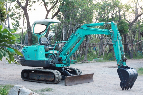 ขายแม็คโคร KOBELCO SK025 ปั้มนิ้ว มีลายหัวเจาะ สภาพพร้อมใช้งาน สนใจติดต่อ 086-775-7900, 086-324-1992