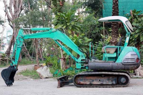 ขายแม็คโคร KOBELCO SK025 ปั้มนิ้ว มีลายหัวเจาะ สภาพพร้อมใช้งาน สนใจติดต่อ 086-775-7900, 086-324-1992
