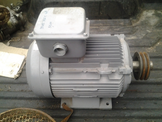 ขาย !! มอเตอร์ 10แรง380v. รอบ 1400 ยี่ห้อฮิตาชิ สภาพสวย เดิมๆพร้อมใช้งาน