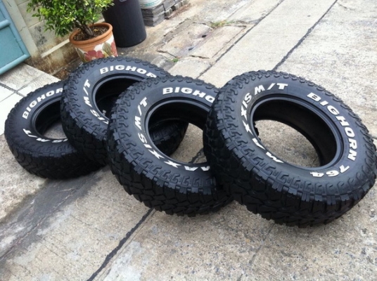 ขายยางMud MAXXIS BIGHORN M/T-764 265 75 R16 พร้อมลุย
