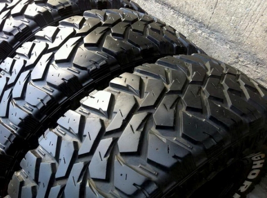 ขายยางMud MAXXIS BIGHORN M/T-764 265 75 R16 พร้อมลุย