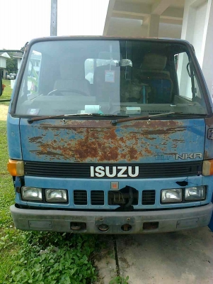 4ล้อใหญ่ISUZU NKR88แรง...รถการประปาฯ เดิมๆจากห้าง...เล่มพร้อม