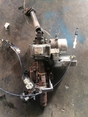 พวงมาลัยไฟฟ้า มาสด้า2 พร้อมกุญแจ