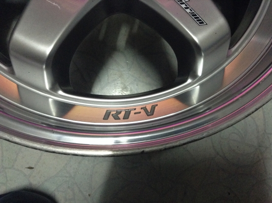 แม็ก LENSO RT-V ขอบ 17 นิ้ว 5 รู 114