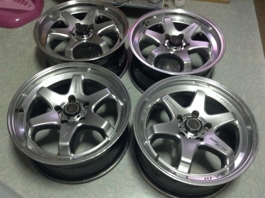 แม็ก LENSO RT-V ขอบ 17 นิ้ว 5 รู 114