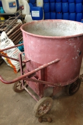 เครื่องผสมปูน ขนาด 5  แรง