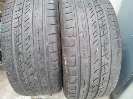 ขายยาง255/45R18 ปี2012 หน้ากว้างๆยางยังดี ขายยาง255/45R18 ปี2012 หน้ากว้างๆยางยังดี