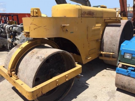 ขายรถบด หน้าเหล็ก หลังเหล็ก KOMATSU (WATANABE) WN10 (รถบด 10 ตัน) สภาพใช้งานได้ปกติดี