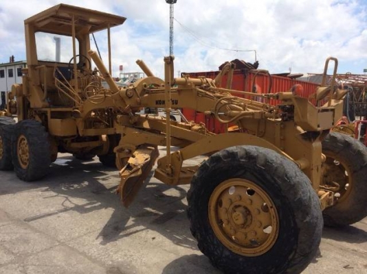 ขายรถเกรด KOMATSU GD376H (ขนาดเท่า CAT 120G-ใบมีด 12 ฟุต) สภาพพร้อมใช้งาน