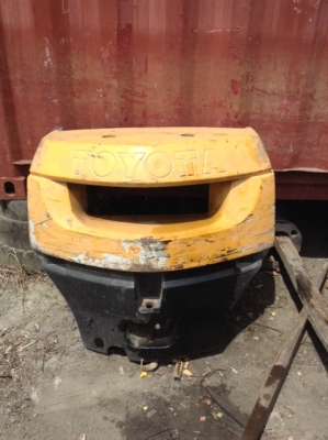 ++++ ขายเวทถ่วงท้าย TOYOTA  รุ่น 7  ขนาด  2  ตัน  สนใจโทร. 081-659-7598 +++