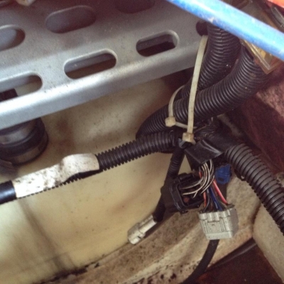 เจ็ตสกี เก่าญี่ปุ่น KAWASAKI สีแดง ไม่มีเครื่องยนต์  (ขายซาก)