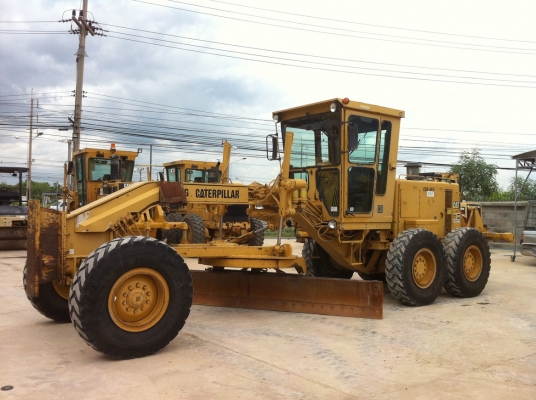 ขายรถเกรด Caterpillar 140G มี Ripper S/N 72V109xx สภาพสวย นำเข้าจาก USA ไม่เคยใช้งานในไทย