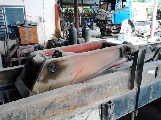 ขาย กระบอกดั้ม พร้อมปั้ม ราคา 30,000 บาท ครับ 1 ชุด