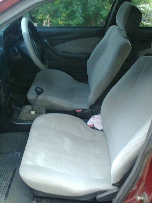 ขายรถเก๋งพร้อมใช้ 20,000 บาท ขายรถเก๋งพร้อมใช้ 20,000 บาท