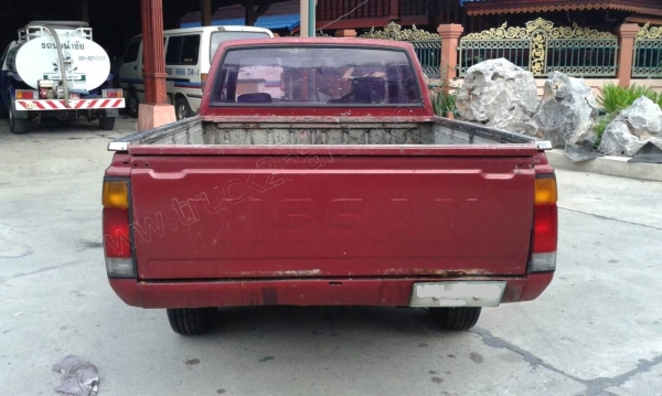 รถกระบะ NISSAN