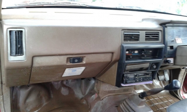 รถกระบะ NISSAN