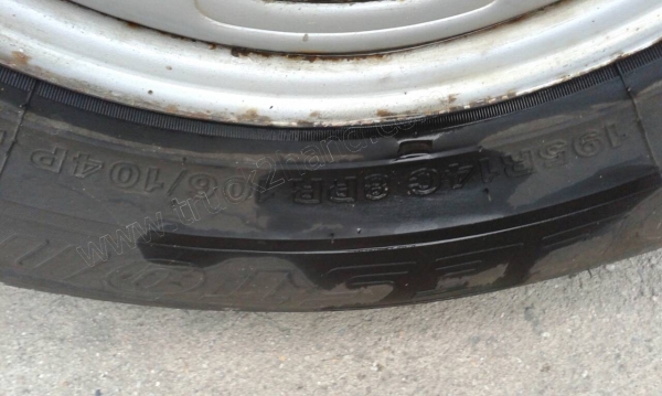 รถกระบะ NISSAN