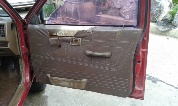 รถกระบะ NISSAN