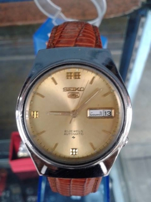 นาฬิกา SEIKO 5 ออโต้เมติก