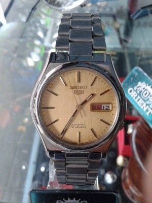 นาฬิกา SEIKO 5 ออโต้เมติก