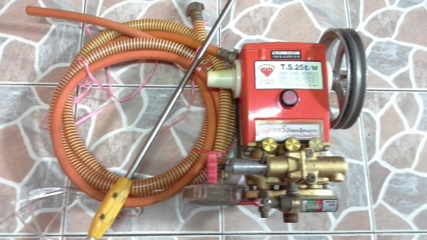 ขายปั้ม3สูบอัดฉีดตราเพชร ขายปั้ม3สูบอัดฉีดตราเพชร