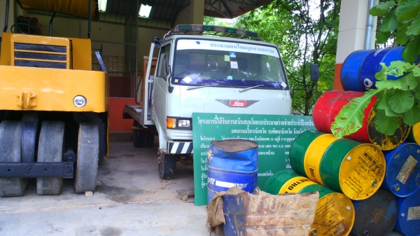 หกล้อ HINO FB หางเป็ด ปกติใช้บรรทุก รถแบคโฮ KOMATSU PC60-5 ราคาต่อรองได้