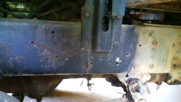 หกล้อ HINO FB หางเป็ด ปกติใช้บรรทุก รถแบคโฮ KOMATSU PC60-5 ราคาต่อรองได้