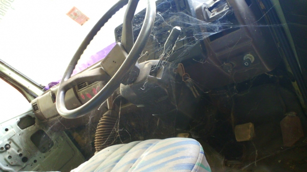 หกล้อ HINO FB หางเป็ด ปกติใช้บรรทุก รถแบคโฮ KOMATSU PC60-5 ราคาต่อรองได้