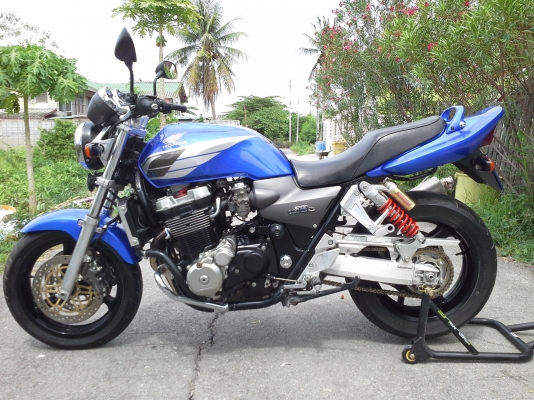 ขายHonda cb1300cc.ปี99รถพร้อมใช้งานออกทริปได้เลยครับ