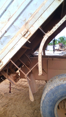 ็รถสิบล้อ HINO 3H รถปี 37 รถใช้งานดี ราคาต่อรองได้