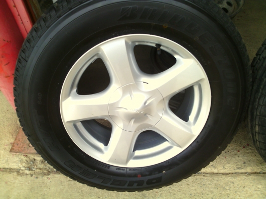 ล้ออีซูซูขอบ17ยางใหม่ป้ายแดง