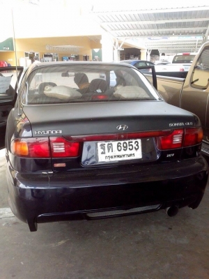 ขาย HYUNDAI  SONATA ปี95 เกียร์ธรรมดา สภาพเครื่องดีมาก ราคา 53,000.-