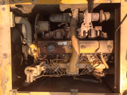 ขายด่วนKomatsu pc200-5 900,000บาท พร้อมใช้งาน